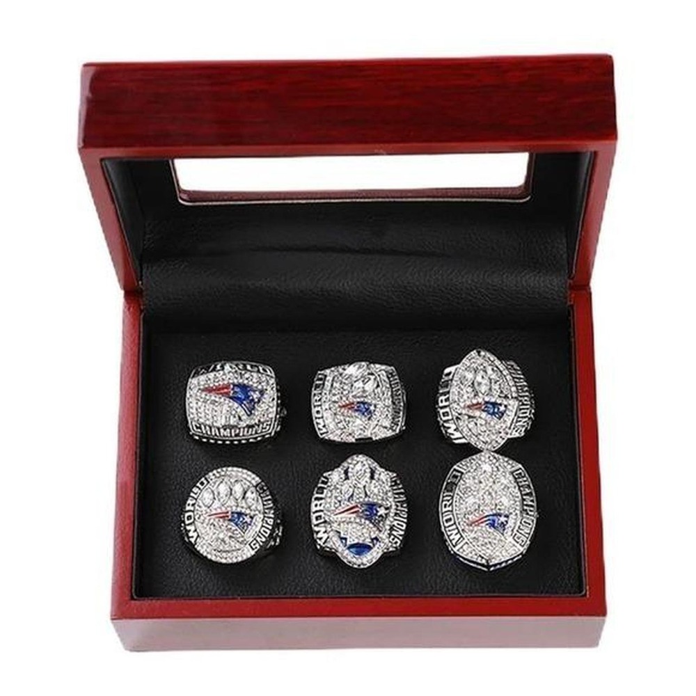 Championship New England Patriots Ring size 11 Commemorative Set